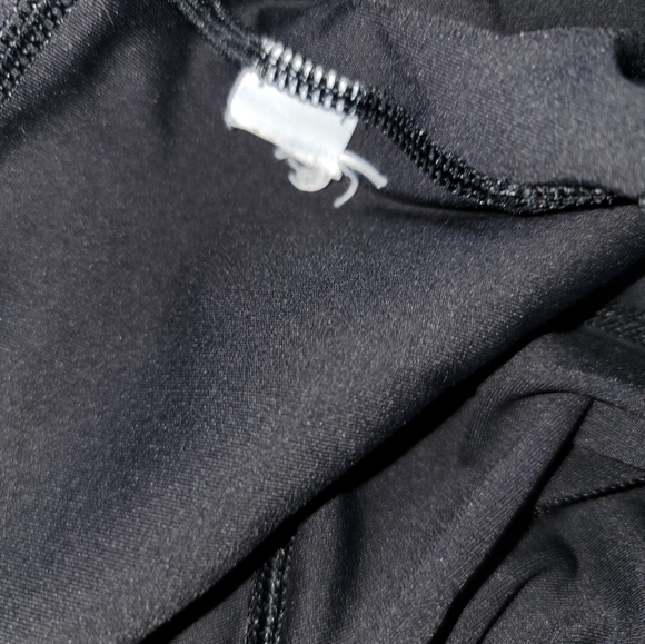 Athleta Hiit It Mesh Capri Leggings Size XS Black/White - Picture 6 of 10